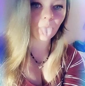 Meet your Posher, Alisha